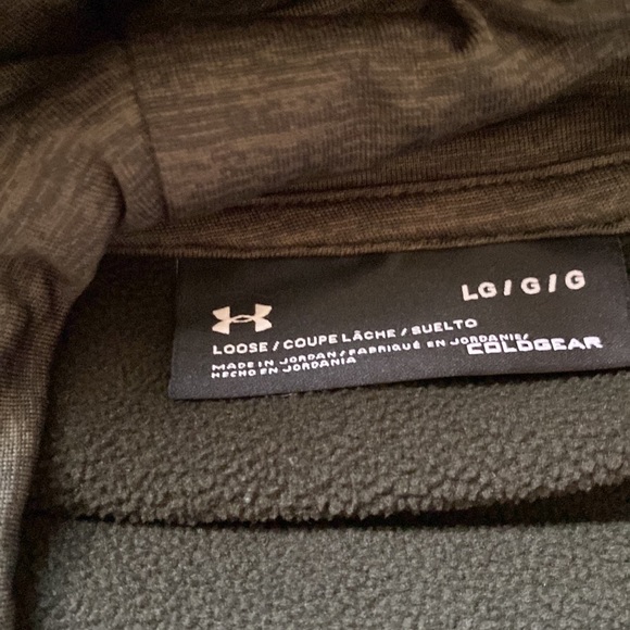Dark Green Under Armour Hooded Sweatshirt Size L Kangaroo Pocket New Condition - Picture 5 of 5